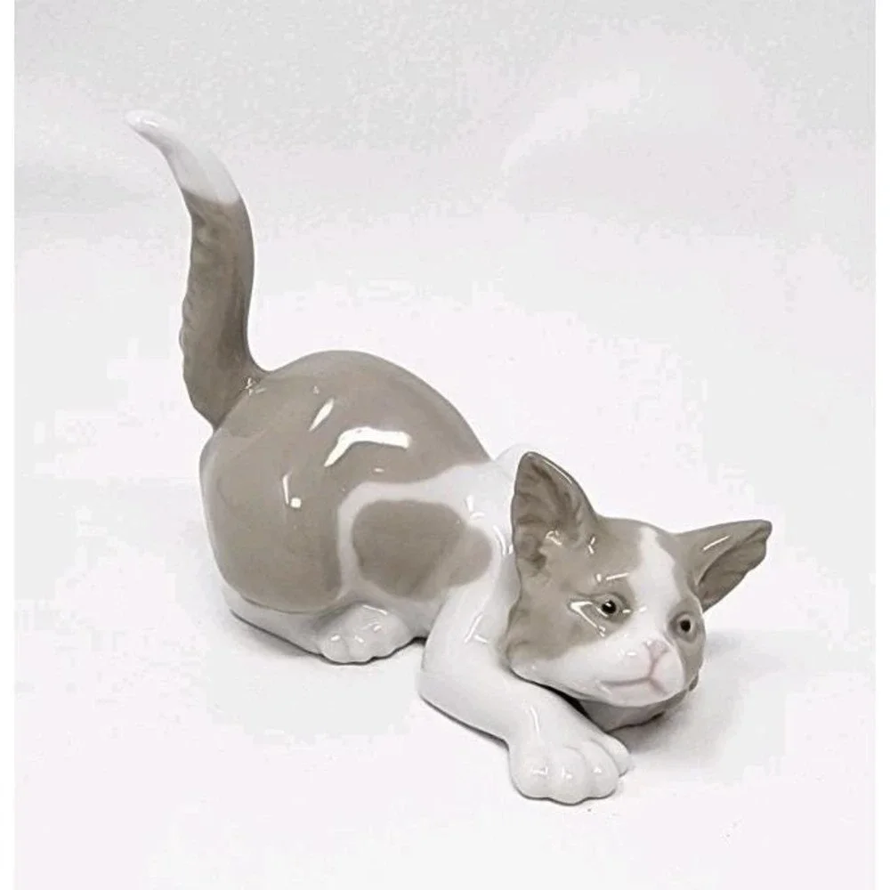 1981 Lladro Attentive Cat Kitty Porcelain Figurine Glossy Made in Spain 4